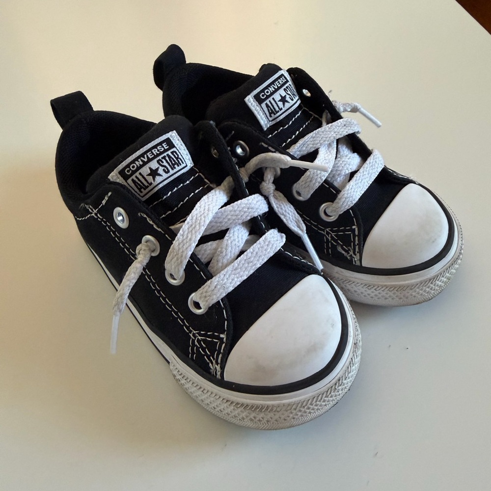 Toddler Black Converse
